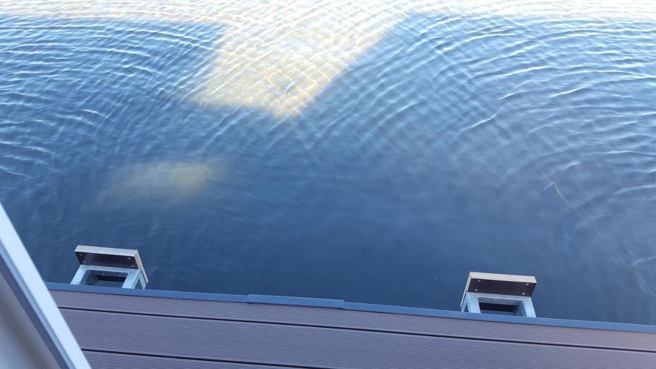 Hausboot Pula - Floating House Water Lily Hotel Exterior foto